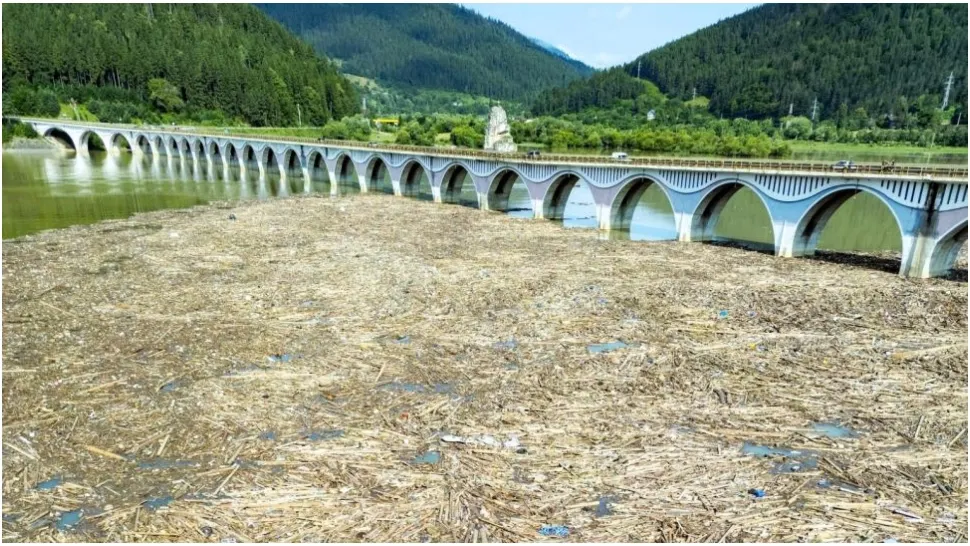 Apa din lacul Izvorul Muntelui este conformă!