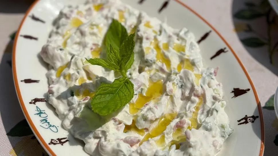 Cu ce poți înlocui maioneza din salata de vinete. O altfel de rețetă la îndemâna oricui