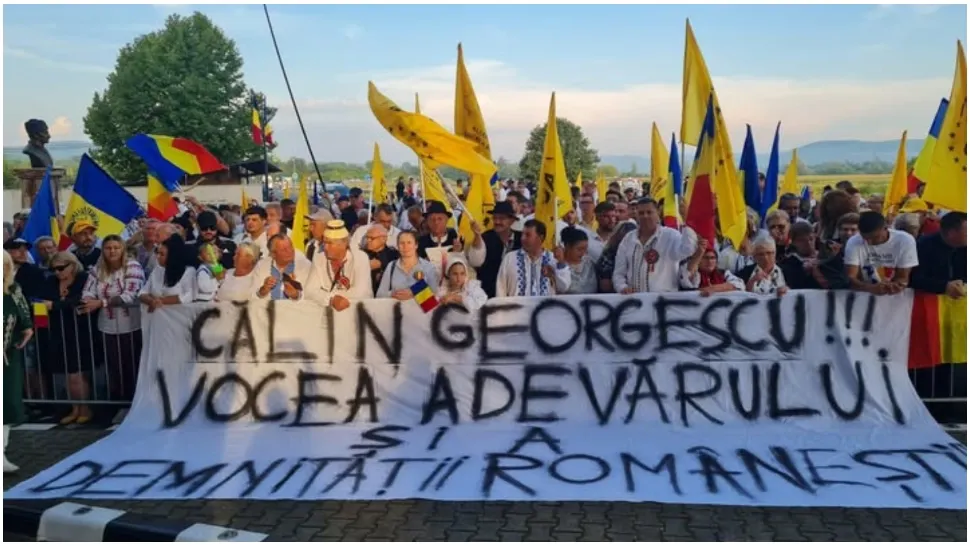 Liderul suveraniștilor, alături de patrioții adunați la Țebea