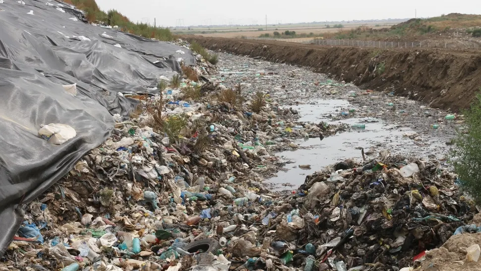 Coșmarul reciclării în Capitală: doar 15% din deșeuri sunt tratate