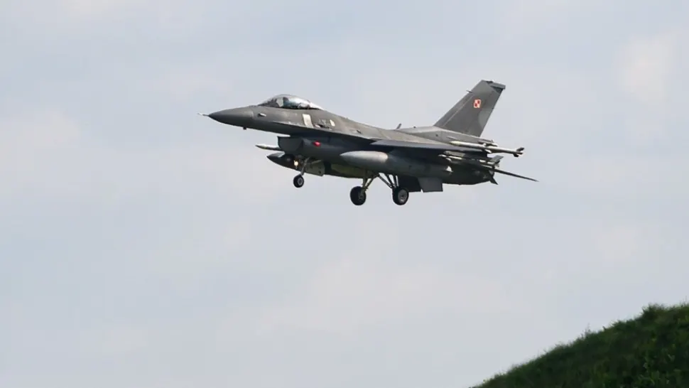 Alertă în Tulcea. Locatarii, avertizați prin RO-Alert că există riscul căderii unor obiecte din spațiul aerian 