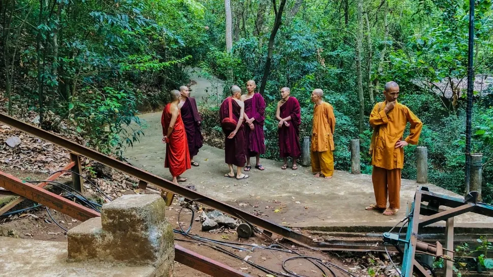 Printre victime se aflau călugări din India, Rusia și România (foto: Profimedia)
