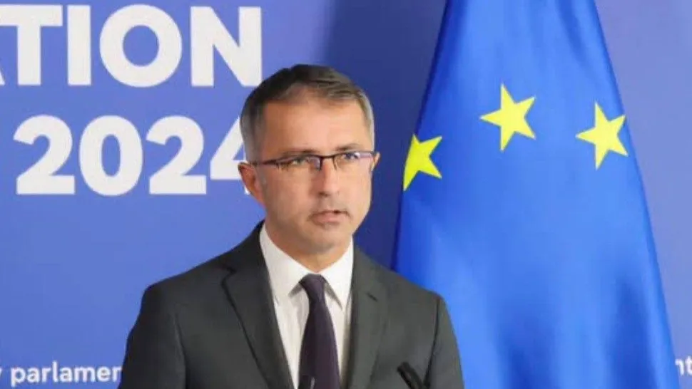Reacție devastatoare a europarlamentarului PSD Dragoș Benea la propunerea UE ca minori să-și aleagă GENUL: "Jenant să construim o realitate paralelă cu realitatea biologică şi să facem din asta o misiune a Uniunii Europene!"