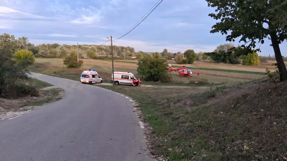 Accident grav cu trei mașini implicate: cinci persoane rănite, printre care două adolescente