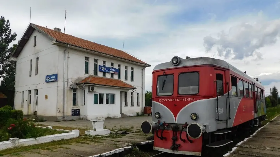 Dezastru în Depoul CFR Călători din București. 9 din 10 locomotive au reparațiile expirate