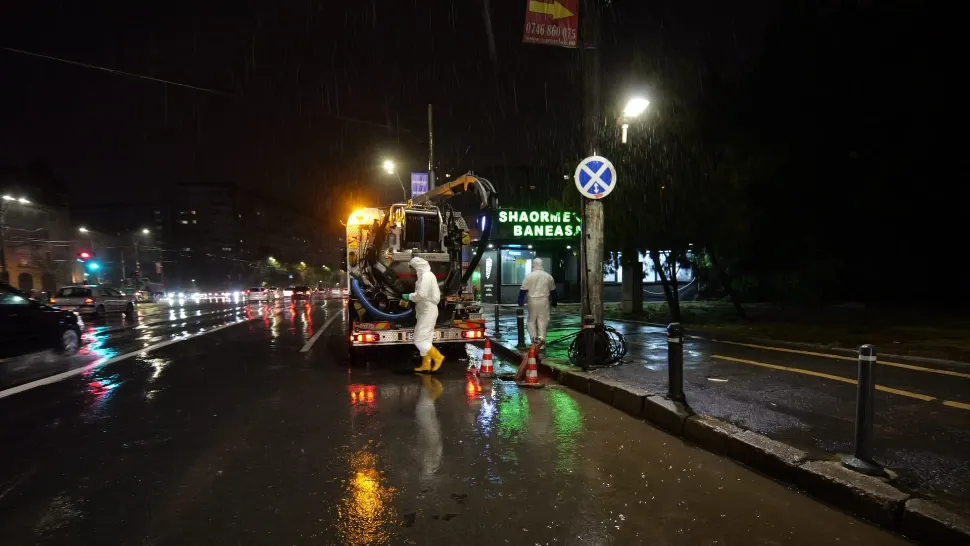 Ciclonul Barbara lovește România: inundații în Constanța, mașini avariate și intervenții de urgență în București/ Primăria Sectorului 2