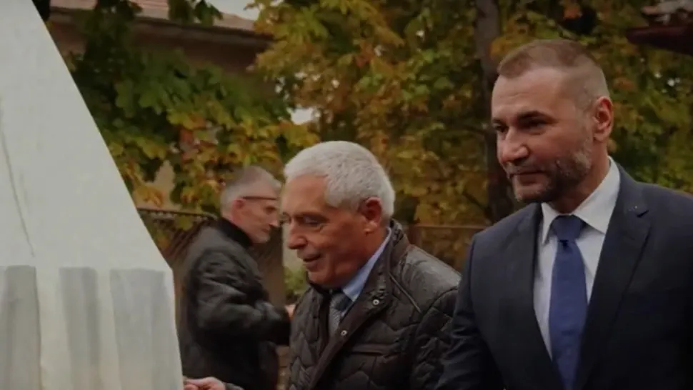 Deputatul AUR Gabriel Florea a donat unui muzeu din Bulgaria bustul Regelui Carol I