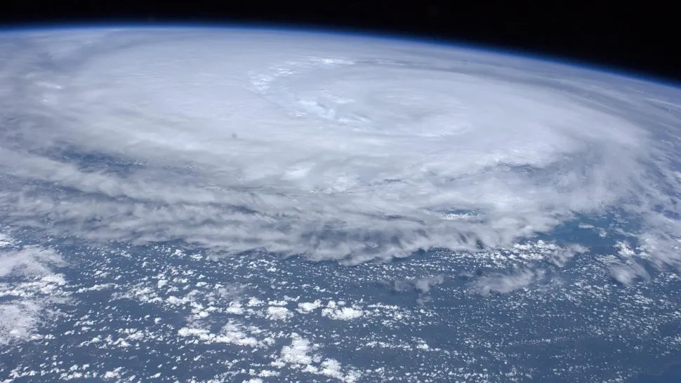 Un nou ciclon tropical se formează în Atlantic. „Jerry” ar putea deveni o furtună atipică pentru luna octombrie