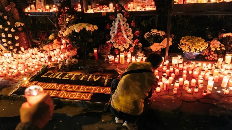 Marș la 10 ani de la tragedia din Colectiv: supraviețuitorii și rudele victimelor cer dreptate în stradă. Foto: Profimedia