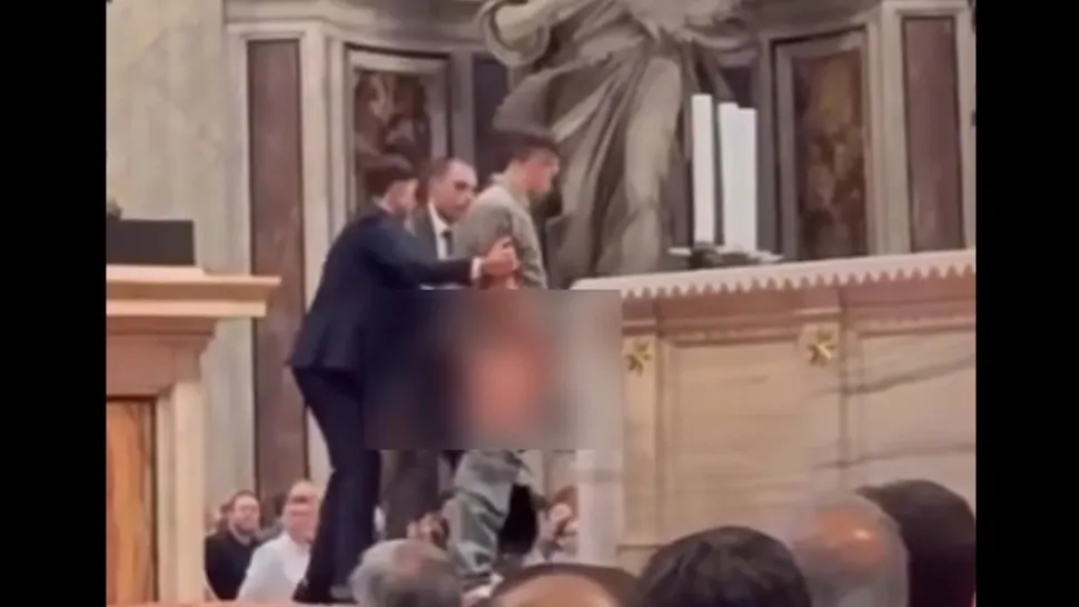 Șoc la Vatican: Un tânăr a profanat altarul principal din Bazilica Sfântul Petru