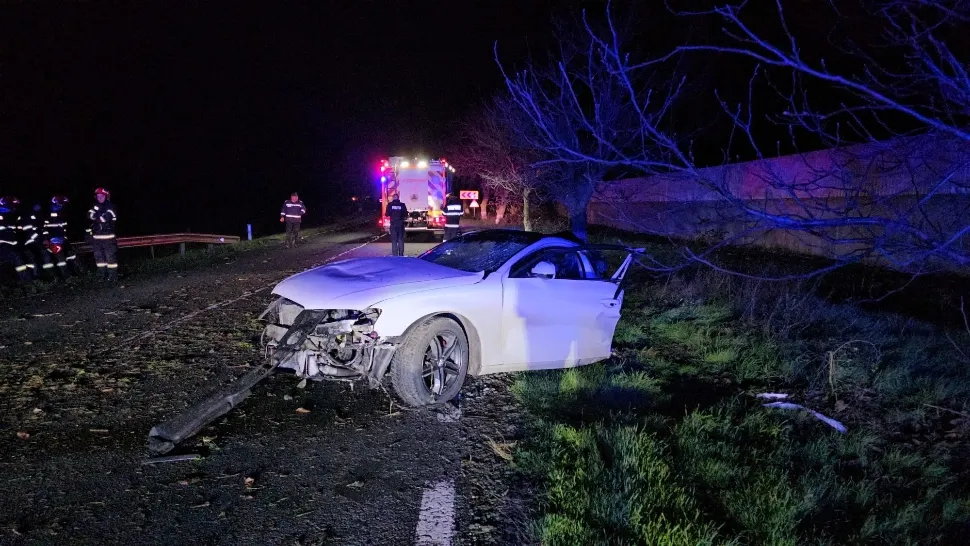 Autoturismul avea viteză mare, iar carosabilul era umed (sursă: Seepress)