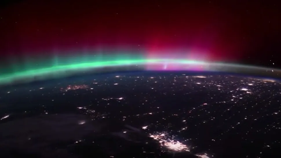 Imagini spectaculoase: Aurora Boreală, văzută din spațiu