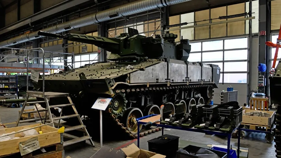 Blindat Lynx în uzina Rheinmetall. Foto: Profimedia