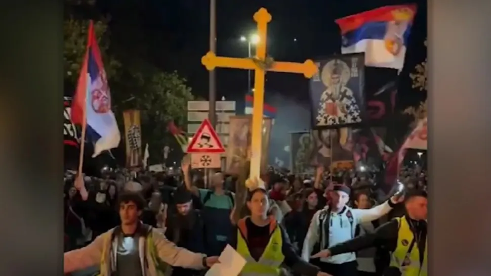 Președintele Serbiei a cedat în fața protestatarilor. Liderul de la Belgrad va convoca alegeri parlamentare anticipate