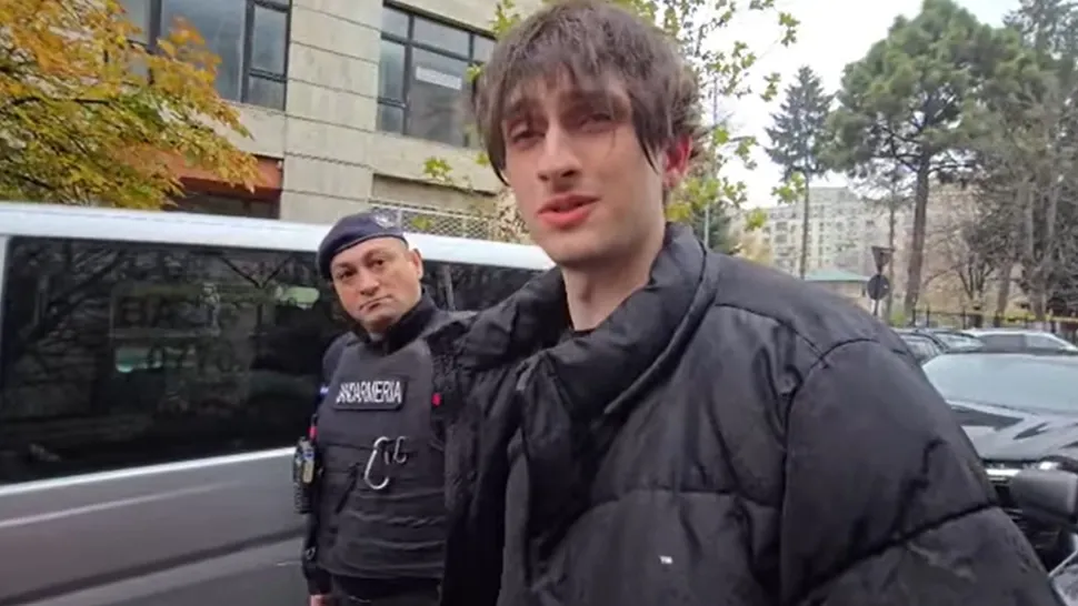 Martorii spun că tânărul părea dezorientat. Foto/Captură video