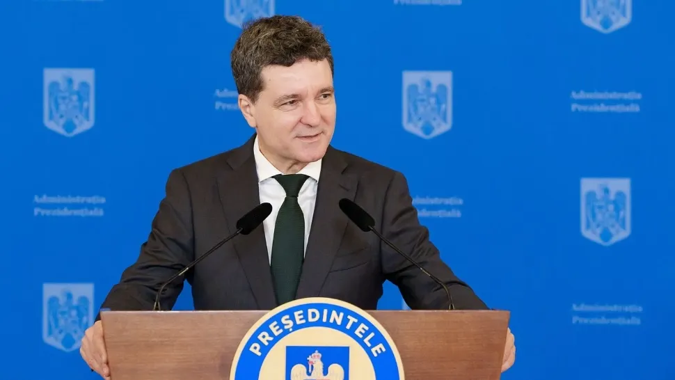 Nicuşor Dan, vizită oficială în Franţa: întâlniri cu Emmanuel Macron şi Anne Hidalgo