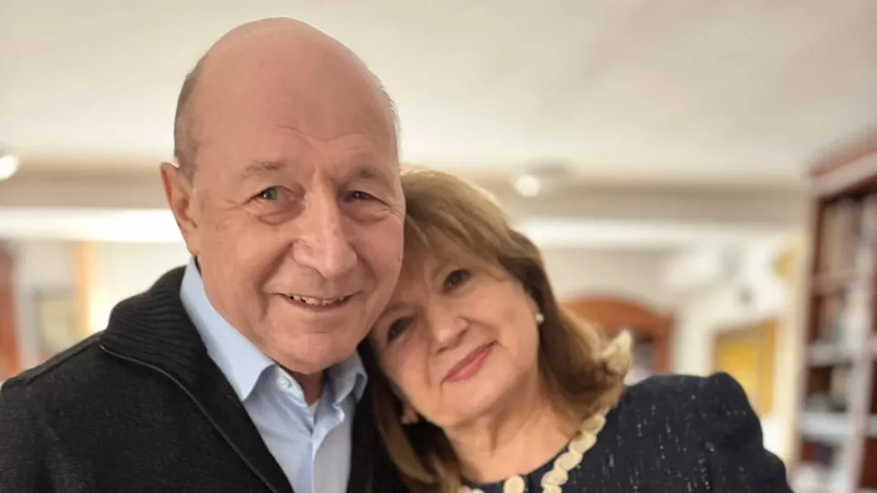 Traian Băsescu a sărbătorit nunta de aur: fostul președinte și soția sa, Maria, și-au reînoit jurămintele/ Foto: Facebook