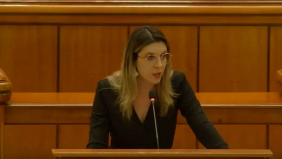 Circ total în Parlament, pe banii țării.