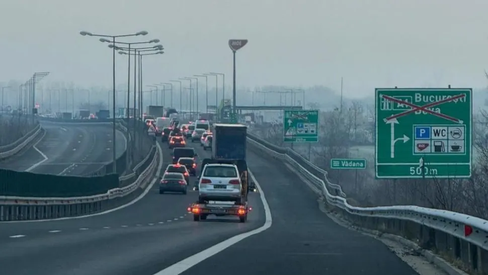 Coloană de mașini pe o lungime de 11 km la intrarea în țară, la Vama Nădlac
