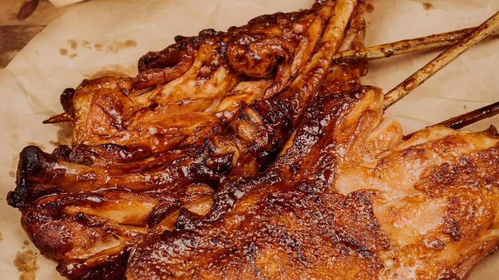 Cum să prepari cele mai bune coaste de porc cu mere și rozmarin