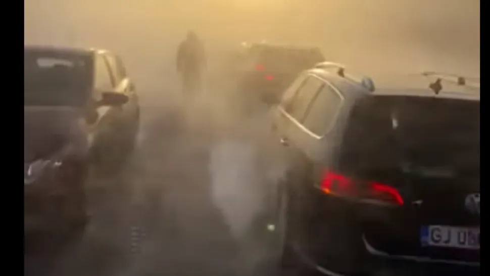 Traficul a fost blocat de ieri seară până la Rânca. Foto/ISU