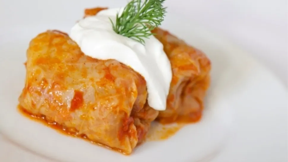 De ce recomandă nutriționiștii să nu mănânci sarmalele împreună cu smântâna
