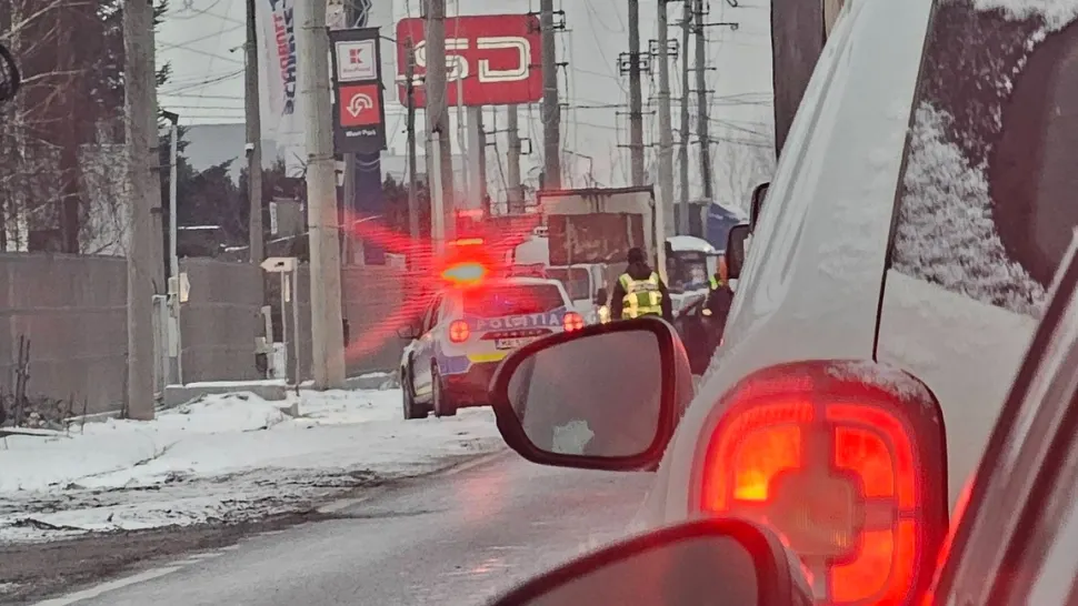 Accident grav la intrarea în Capitală, pe A1. Martorii spun că sunt victime, traficul spre București este blocat (foto: Facebook @Info Trafic București și Ilfov)
