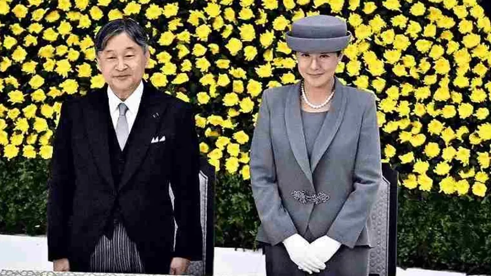 Incident șocant la discursul de Anul Nou al împăratului Japoniei: un tânăr s-a dezbrăcat complet în fața familiei imperiale