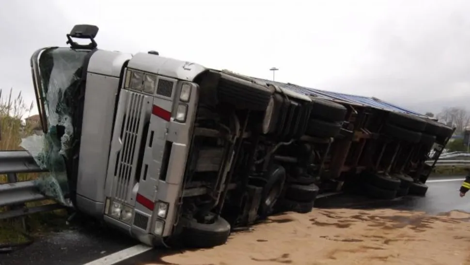 Un român a provocat un haos total pe o autostradă din Belgia. S-a înecat cu o gură de apă.
