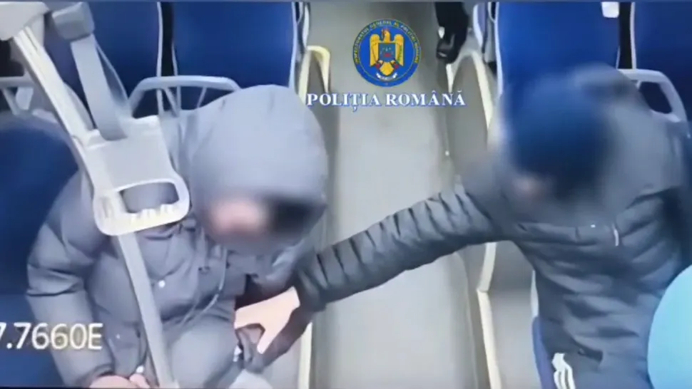 Un bărbat a rămas fără ceas după ce a adormit în autobuz