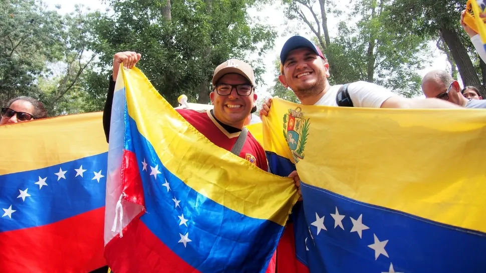 Oamenii au ieșit pe străzi în Venezuela. Foto: Profimedia