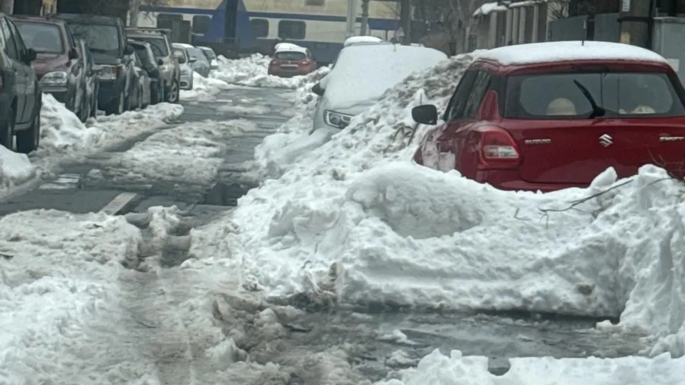 Amenzi pe bandă rulantă pentru deszăpezirea dezastruoasă din Sectorul 1.