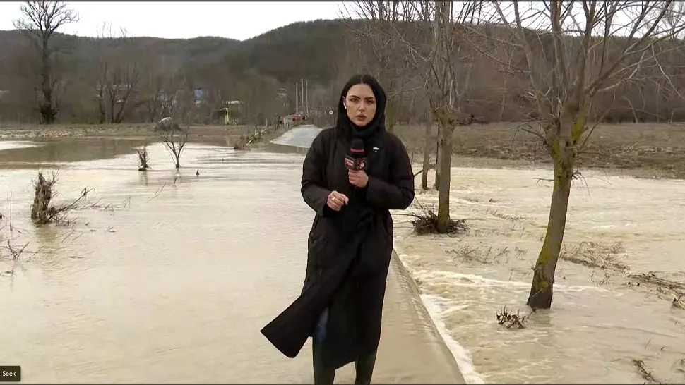 Cod roșu de inundații în Buzău, Prahova și Vrancea. Realitatea Plus transmite din mijlocul potopului – VIDEO
