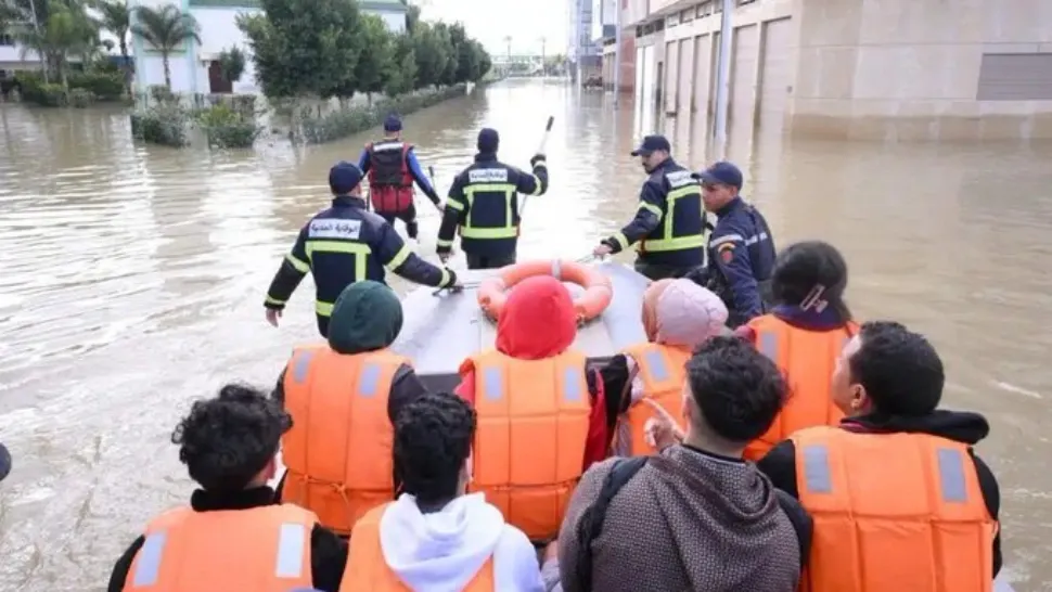 Maroc: zeci de mii de persoane evacuate dintr-un oraș amenințat de inundații majore