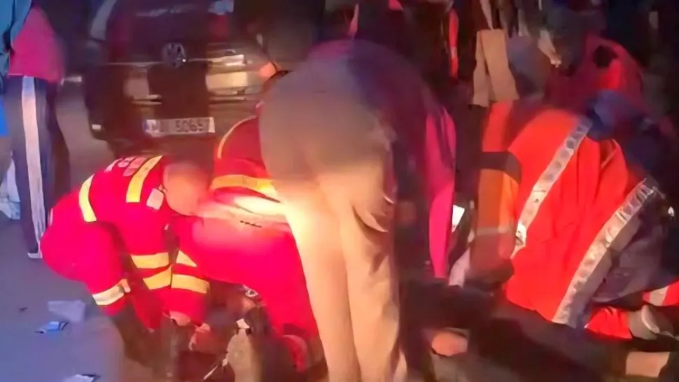 Motociclist mort la doar 21 de ani după ce o șoferiță nu s-a asigurat când a întors mașina. Avea o fetiță de doar un an.