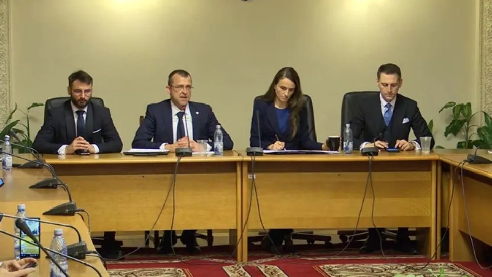 Oana Țoiu, la audieri în Parlament