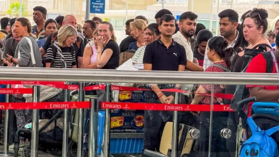 Britanici blocați în Orientul Mijlociu(foto: Tim Clarke, via Metro)
