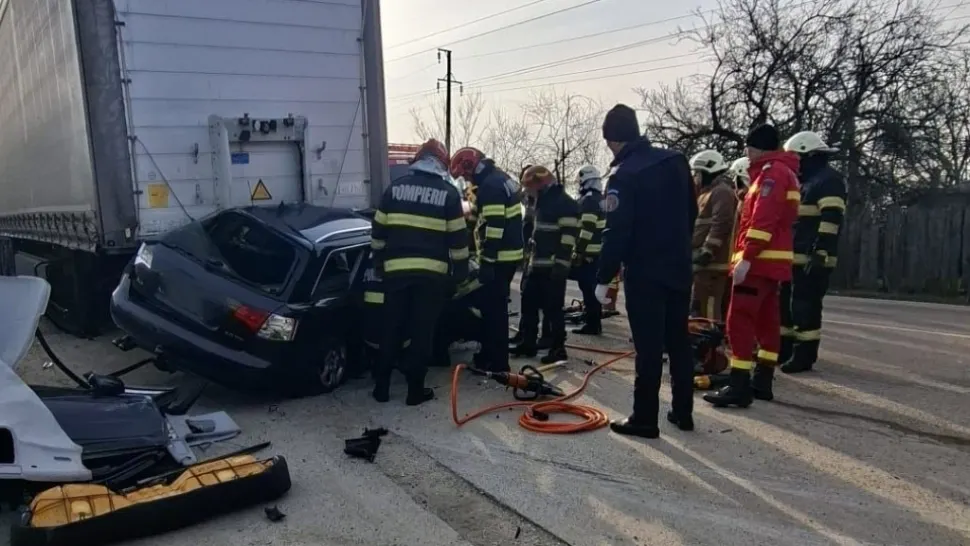 Accident devastator la ieșirea din Ploiești: o tânără de 19 ani a murit. Sursa foto: Prahovainfo.ro.