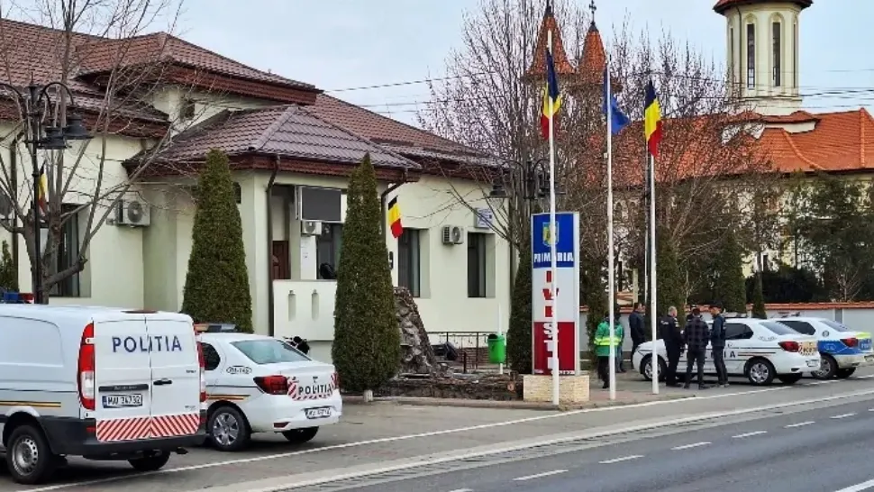 Jaf ca în filme la o primărie din Galați. Sursa foto: Jurnaldevrancea.ro.