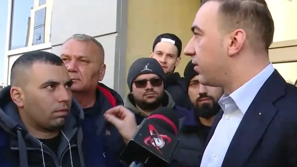 Bogdan Ivan, alături de sindicaliștii de la CE Oltenia, în fața Ministerului Energiei. Foto/Captură video