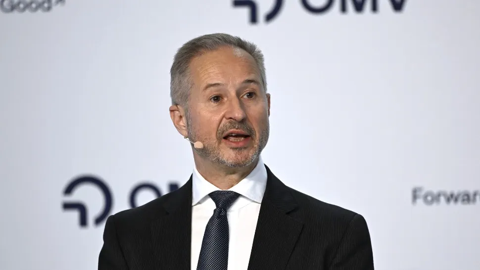 Directorul OMV a dat verdictul după scumpirea carburanților: „Cine nu este dispus să plătească prețurile ridicate va trebui să renunțe la mașină. Trebuie să conducem mai puțin și mai încet”