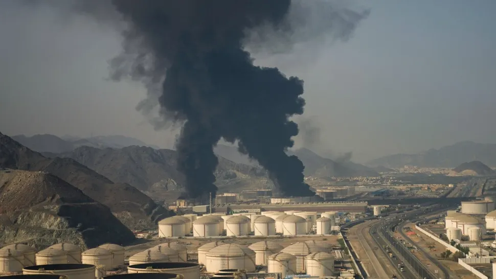 Iranul a lovit în inima petrolului mondial. Foto: Profimedia