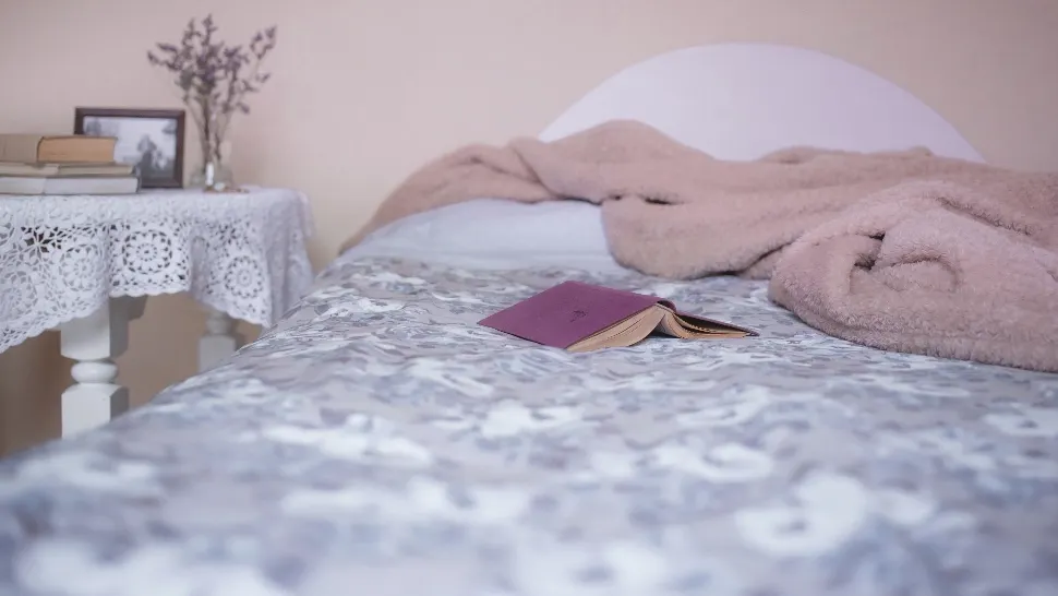 Verdictul dat de psihologi pentru cei care nu își fac patul dimineața: un semn al creativității râvnite de angajatori