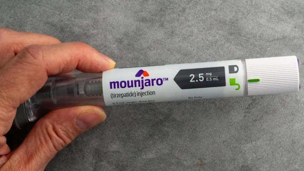 Injectia Mounjaro.
