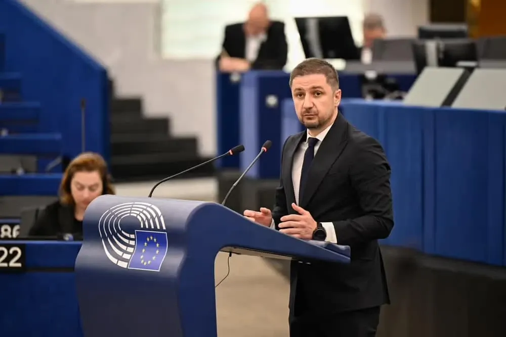 Adrian Axinia (europarlamentar AUR/ECR)