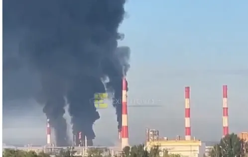 Rafinărie în flăcări în Rusia