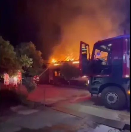 Incendiu violent în Caraș-Severin