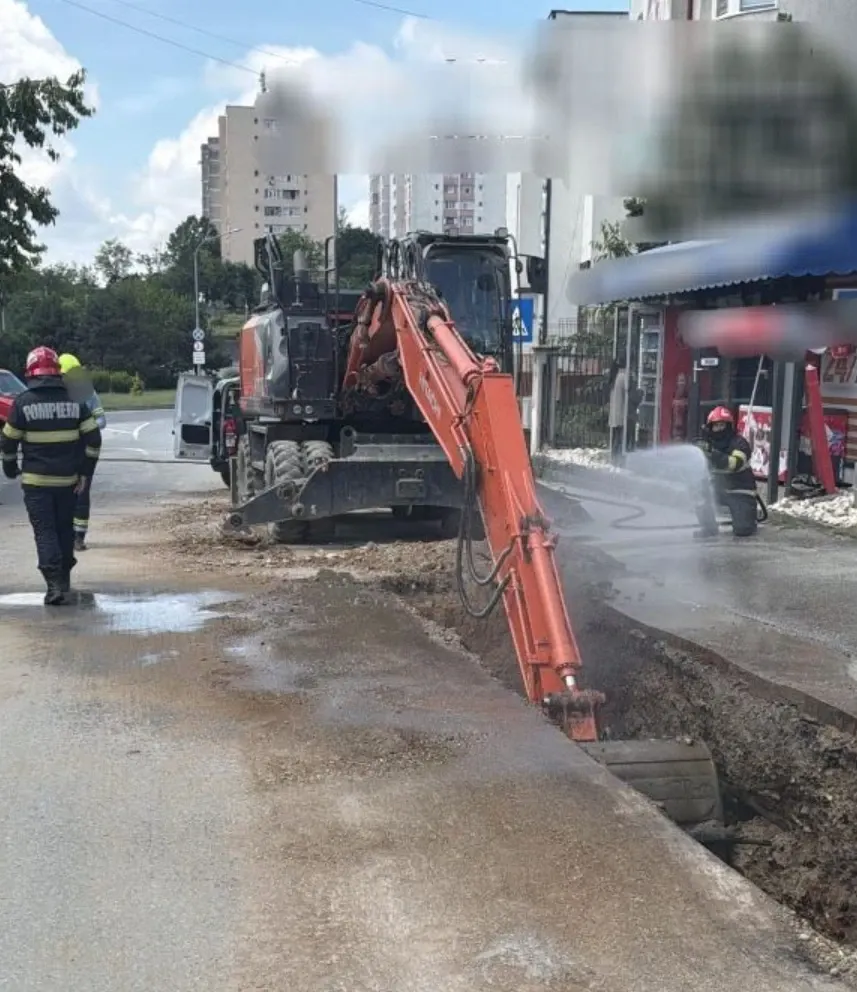 Țeavă avariată/ ISU Argeș