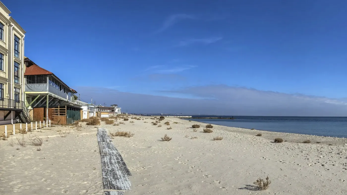 Ucraina redeschide plajele din Odesa, deși se află în plin război cu Federația Rusă. Foto/Profimedia
