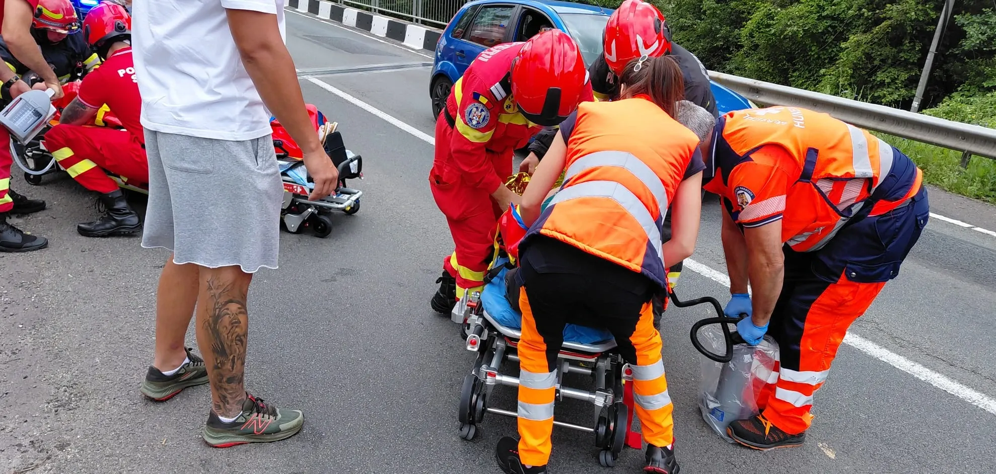 Accident rutier pe DN 66, la intrarea în Petroșani dinspre Hațeg. Foto/ISU